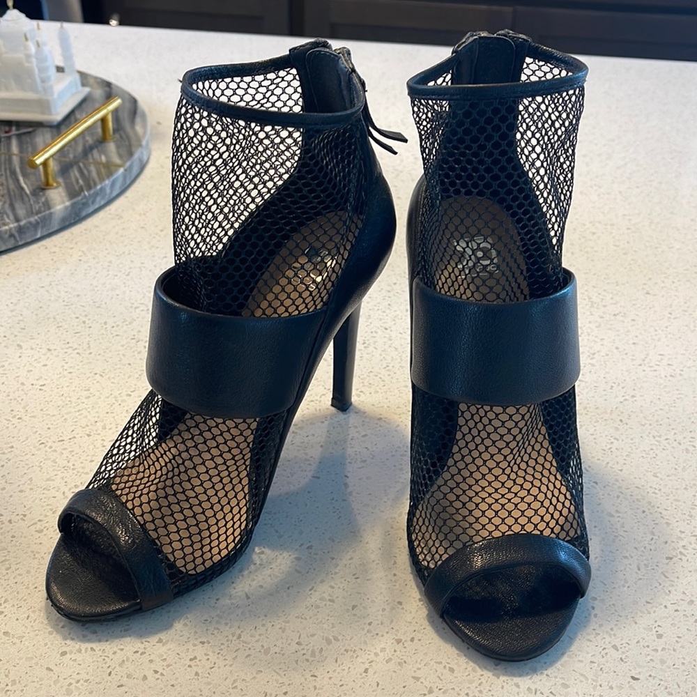 Joe’s Jeans Roman Women’s Black High Heel Shoes Open Toe size 6